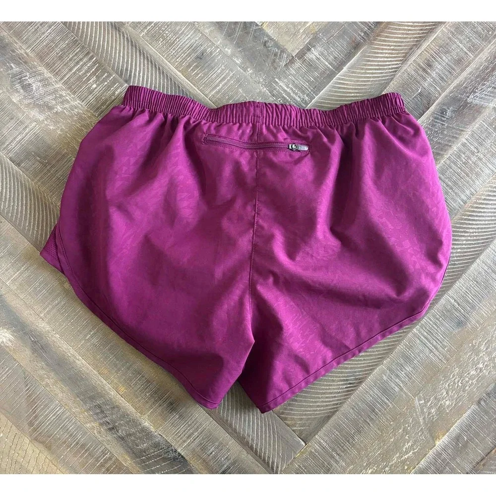Nike Dri-FIT Running Shorts Womens Medium Purple